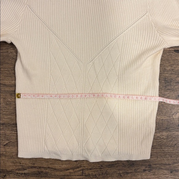 Abercrombie & Fitch Cream Long Sleeve Top - Picture 8 of 10